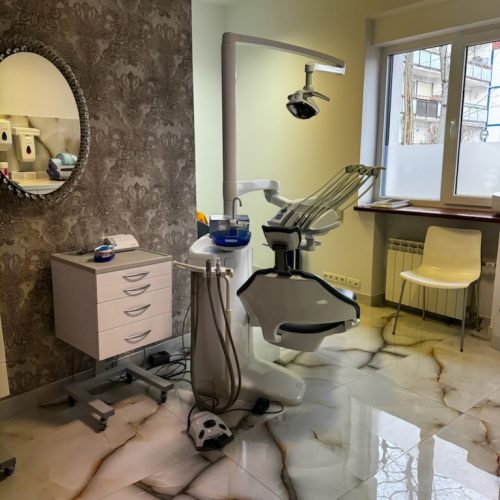 dentysta w grodzisku mazowieckim szkolna